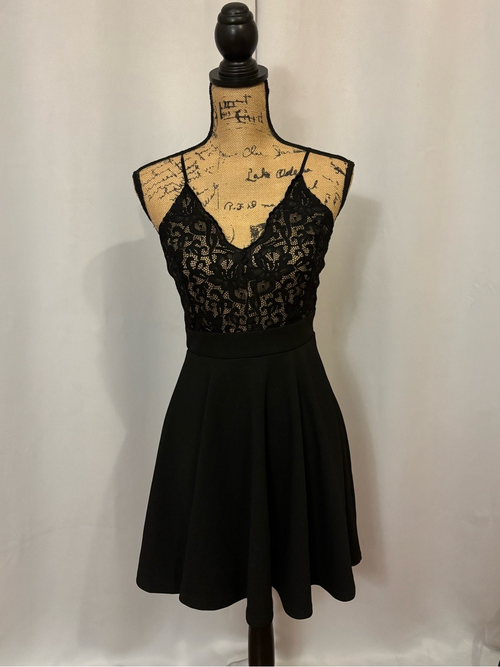 Lovely Day Mini Black Dress